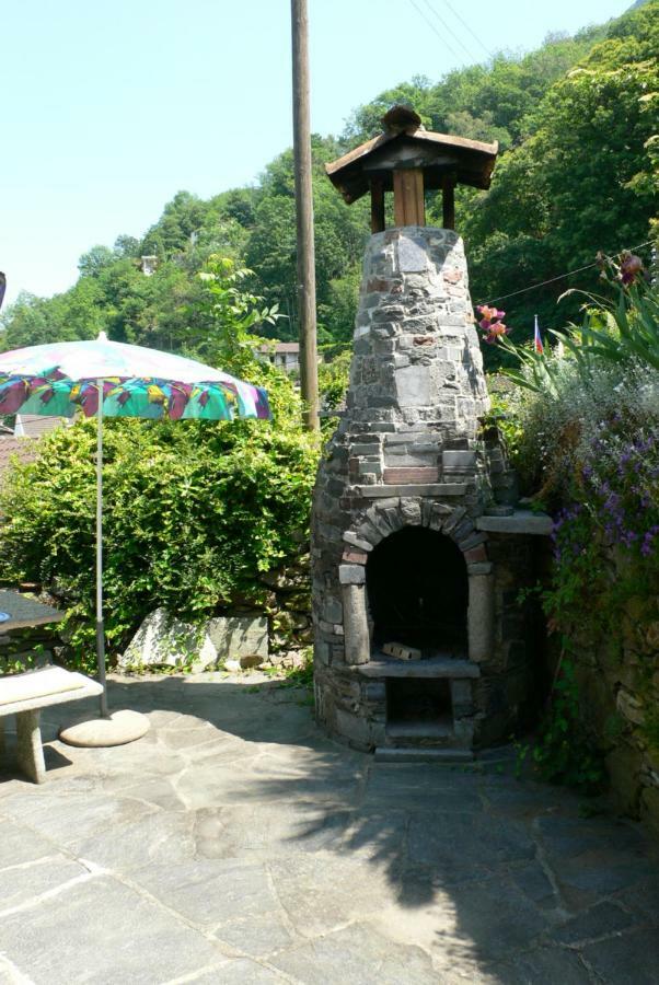 Casa Petra 1 1/2 Zi, Orgnana 83 Daire Gambarogno Dış mekan fotoğraf